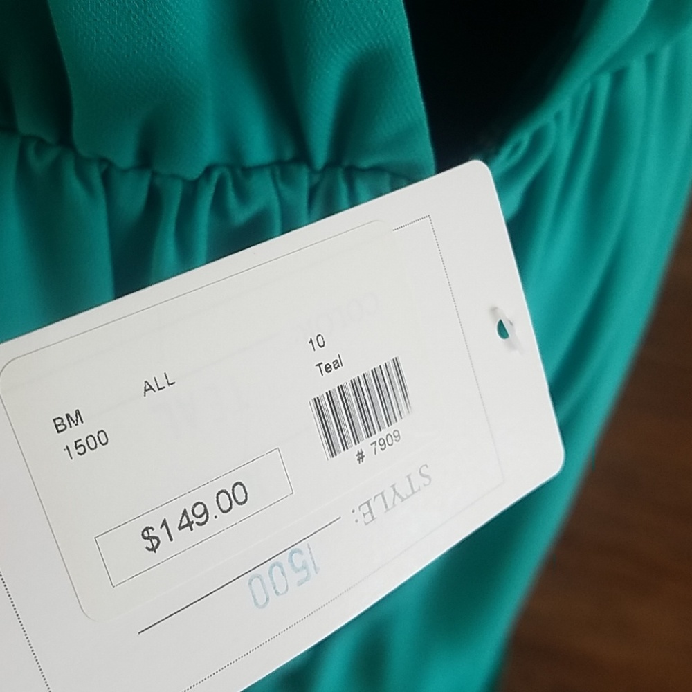 Allure 1500 bridesmaid dress - Picture 4 of 4